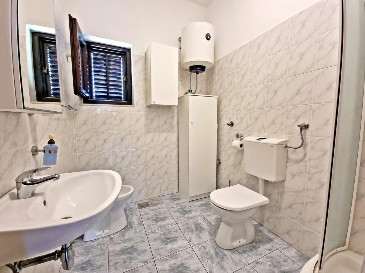 Apartman Irena With Terase End Private Parking Donji Okrug  Exterior foto